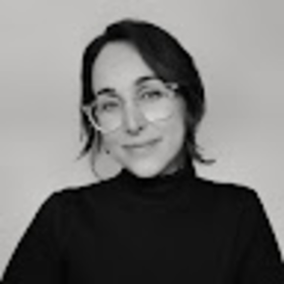 Meet your Posher, Emily - Picture 1 of 1